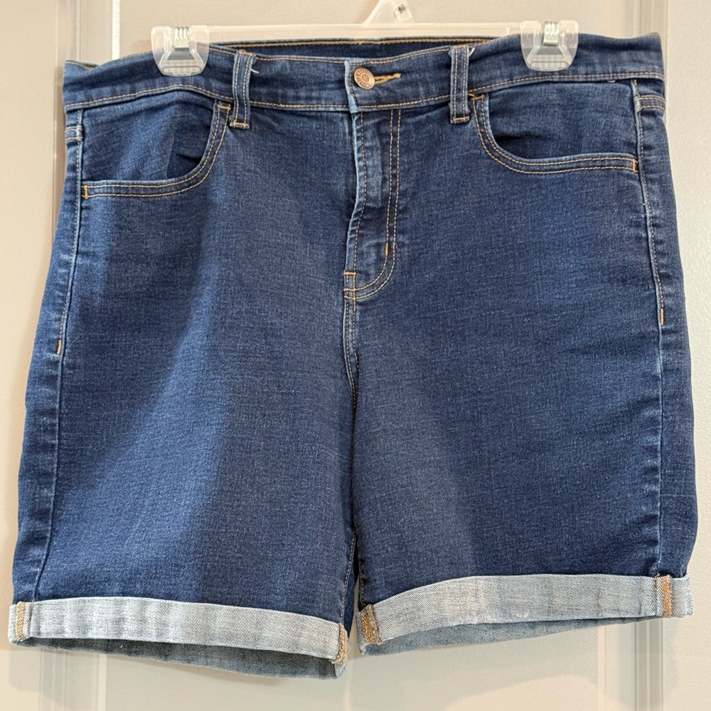 Old Navy Blue Rolled-Hem Denim Jean Shorts